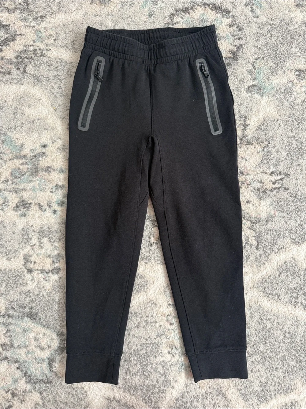 Bundle of Boys Old Navy Sweatpants Size Small 6-7